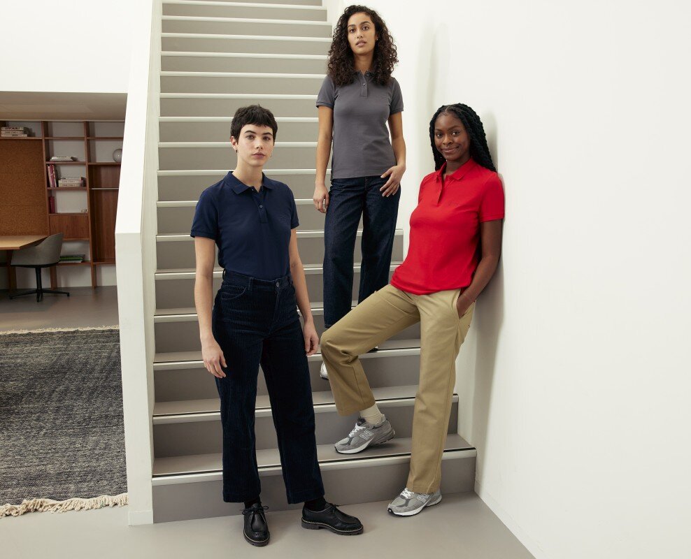 Frauen in Poloshirts der Marke STANLEY/STELLA